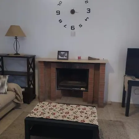 Дом отдыха Agradable Casa Con Piscina En La Serrania. *