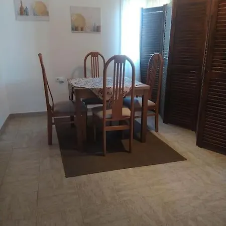 Agradable Casa Con Piscina En La Serrania. * Arriate