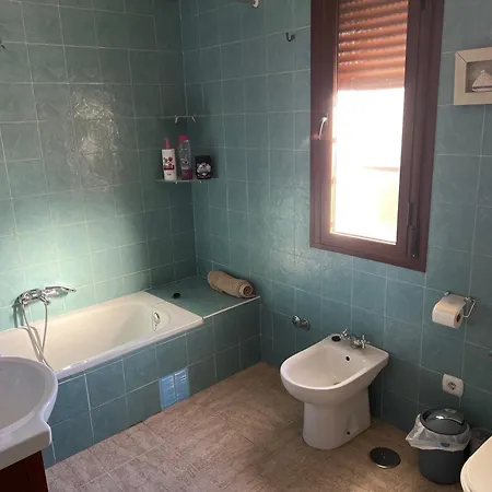 Agradable Casa Con Piscina En La Serrania. Arriate